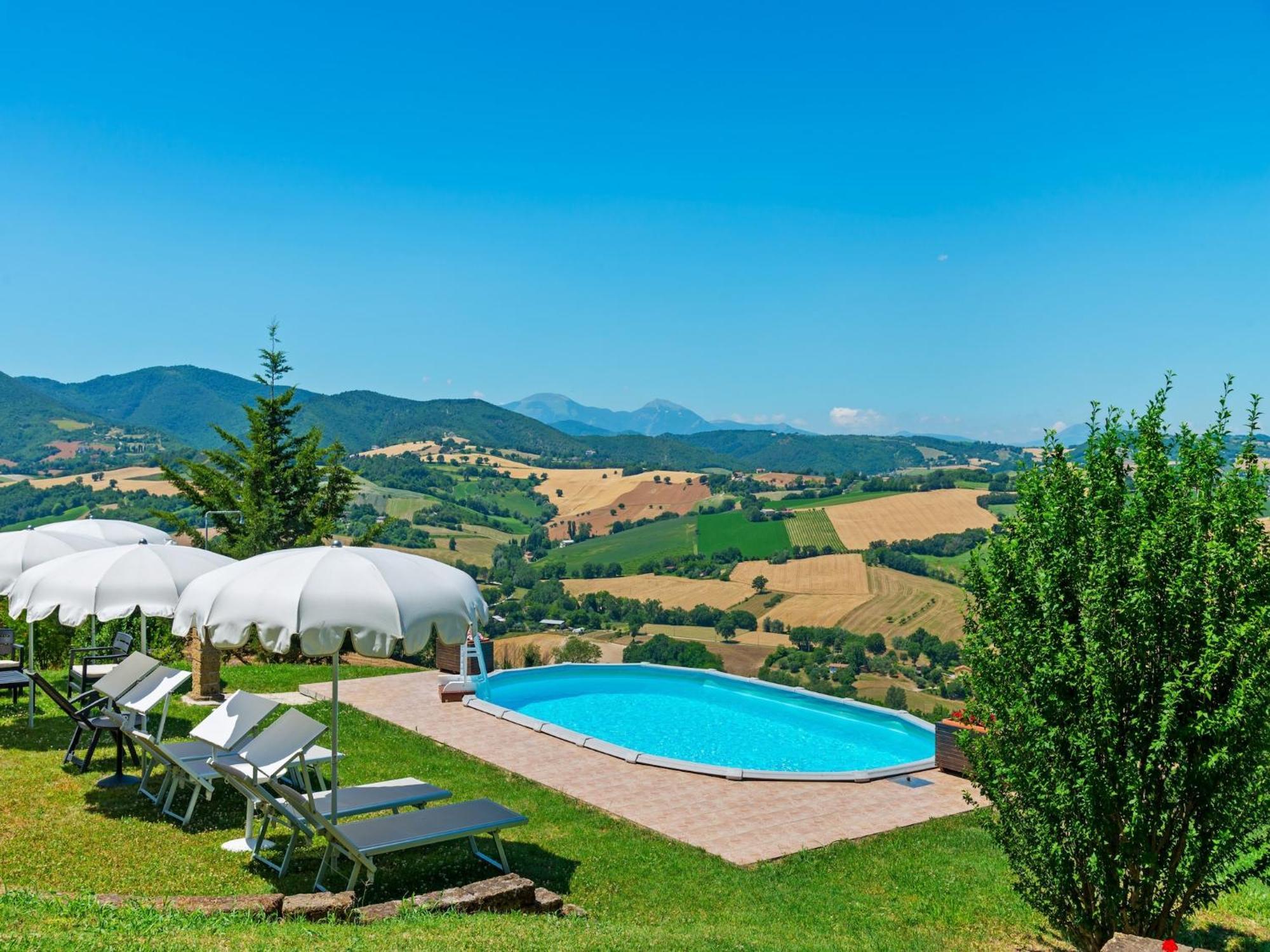 Nice Flat In Arcevia With Swimming Pool מראה חיצוני תמונה